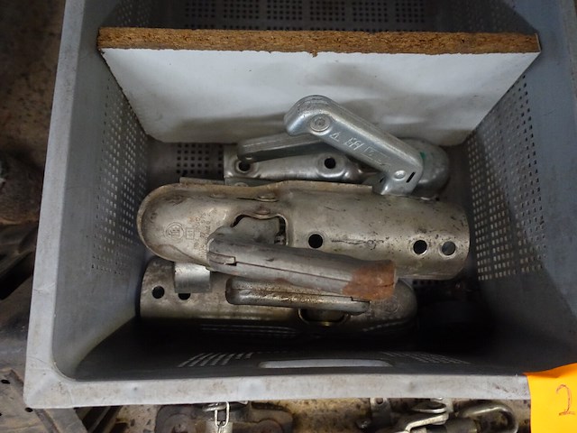 Lot diverse aanhangwagentoebehoren - afbeelding 6 van  8