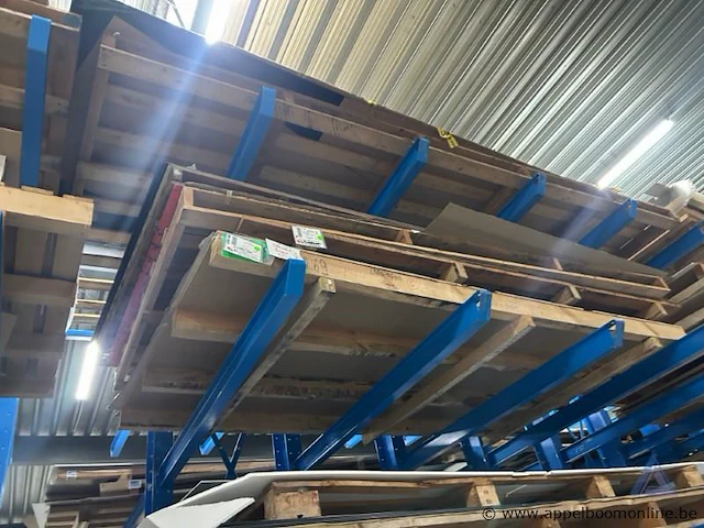 Lot diverse aluminium composiet- en kunststofplaten wo alucoil - afbeelding 5 van  5