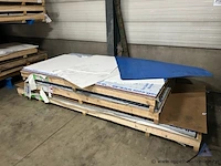 Lot diverse aluminium composiet- en kunststofplaten wo alucoil