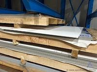 Lot diverse aluminium composiet- en kunststofplaten wo alucoil - afbeelding 3 van  3