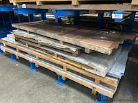 Lot diverse aluminium platen - afbeelding 2 van  4