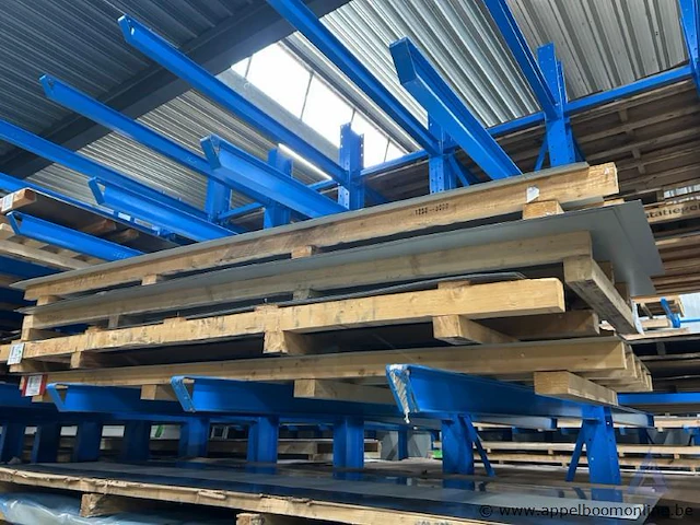 Lot diverse aluminium platen - afbeelding 4 van  4