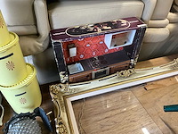 Lot diverse antieken items kast - afbeelding 18 van  26