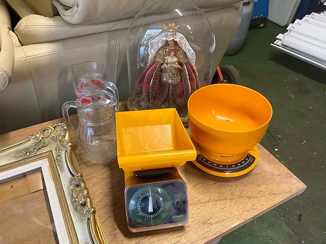 Lot diverse antieken items kast - afbeelding 23 van  26