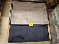 Lot diverse antislip deurmatten ( 27 x) - afbeelding 2 van  2