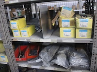 Lot diverse bevestigingsmaterialen wo. pgb fasteners - afbeelding 5 van  7