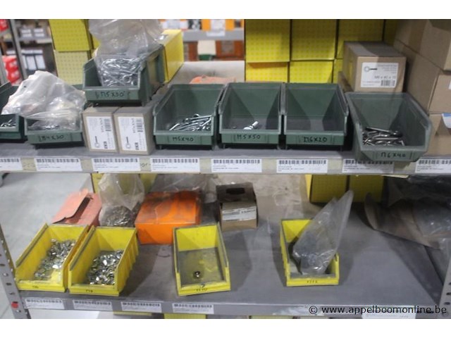 Lot diverse bevestigingsmaterialen - afbeelding 2 van  6