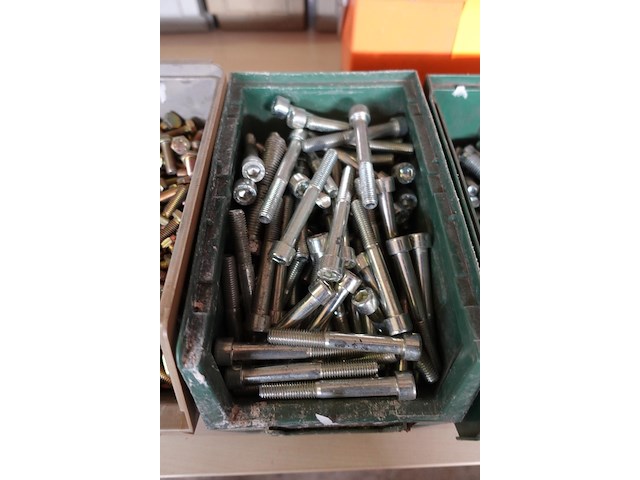 Lot diverse bouten - afbeelding 4 van  5