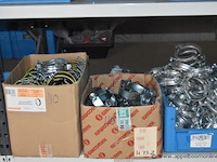 Lot diverse buisklemmen, wo. mopro, giacomini, in dozen en kratten - afbeelding 2 van  6