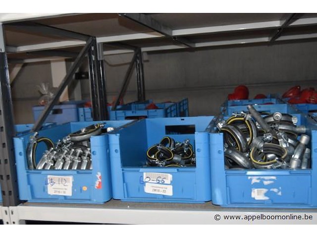 Lot diverse buisklemmen, wo. mopro, giacomini, in dozen en kratten - afbeelding 4 van  6