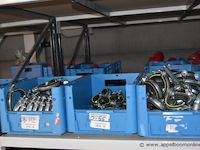 Lot diverse buisklemmen, wo. mopro, giacomini, in dozen en kratten - afbeelding 4 van  6