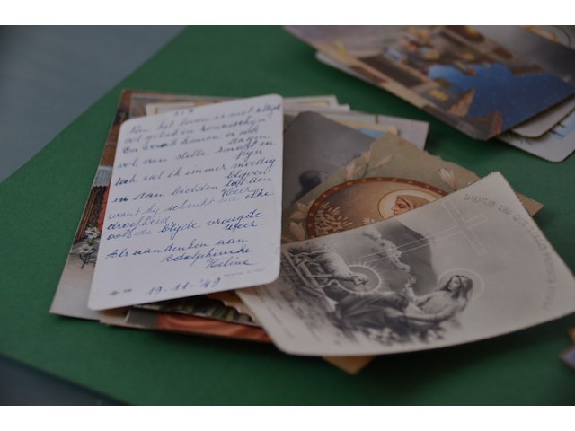 Lot diverse doodsprentjes en communiekaartjes - afbeelding 3 van  5