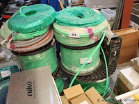 Lot diverse elektrakabels - afbeelding 1 van  2