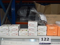 Lot diverse elektrische installatiematerialen, wo. schneider electric, obo bettermann, nico, werking niet gekend - afbeelding 2 van  5