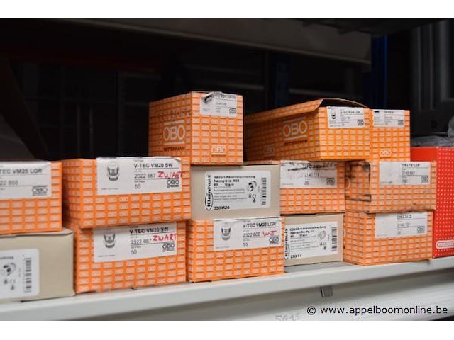 Lot diverse elektrische installatiematerialen, wo. schneider electric, obo bettermann, nico, werking niet gekend - afbeelding 5 van  5