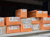 Lot diverse elektrische installatiematerialen, wo. schneider electric, obo bettermann, nico, werking niet gekend - afbeelding 5 van  5