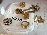 Lot diverse fantasiejuwelen - afbeelding 1 van  2