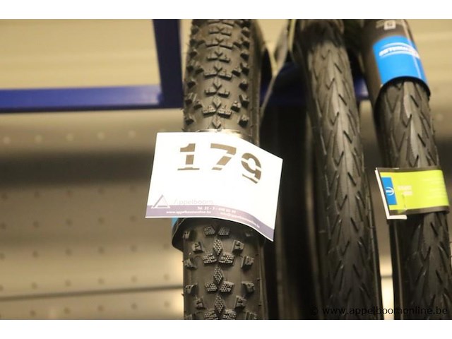 Lot diverse fietsbanden - afbeelding 4 van  4