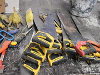 Lot diverse gereedschap wo hamers, handzagen enz - afbeelding 4 van  5