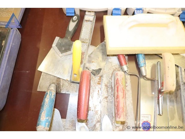 Lot diverse handgereedschappen wo plakspanen - afbeelding 2 van  4