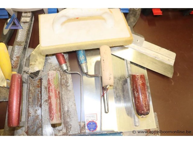 Lot diverse handgereedschappen wo plakspanen - afbeelding 3 van  4