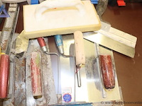 Lot diverse handgereedschappen wo plakspanen - afbeelding 3 van  4