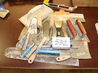 Lot diverse handgereedschappen wo plakspanen - afbeelding 1 van  4