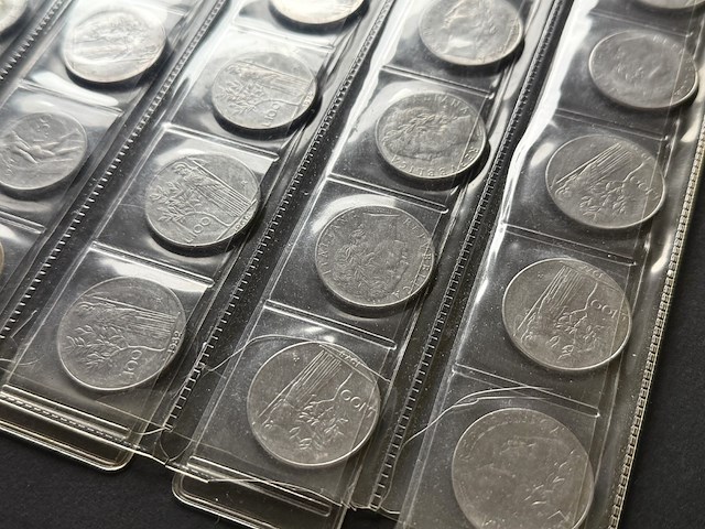 Lot diverse italiaanse munten - afbeelding 1 van  5