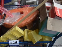 Lot diverse kabels en elektratoebehoren, zonder de kar - afbeelding 4 van  4