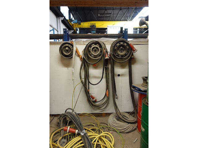 Lot diverse kabels & slangen - afbeelding 1 van  7