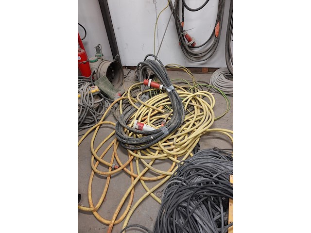 Lot diverse kabels & slangen - afbeelding 2 van  7