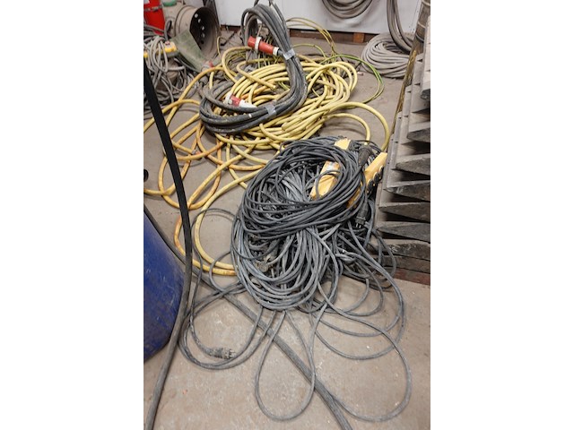 Lot diverse kabels & slangen - afbeelding 3 van  7