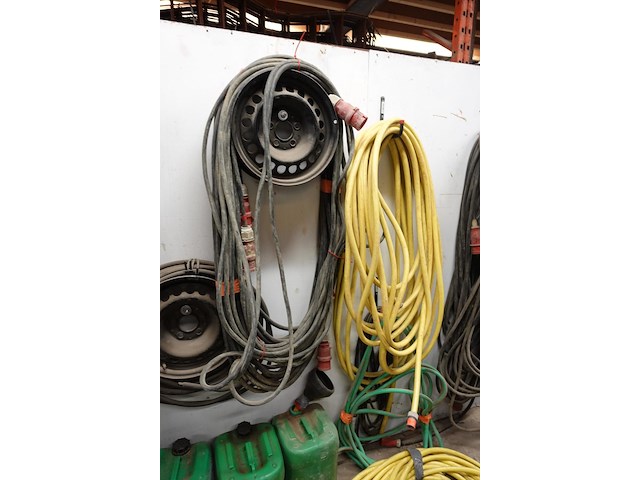 Lot diverse kabels & slangen - afbeelding 7 van  11