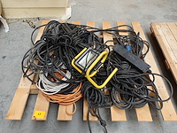 Lot diverse kabels - afbeelding 1 van  6
