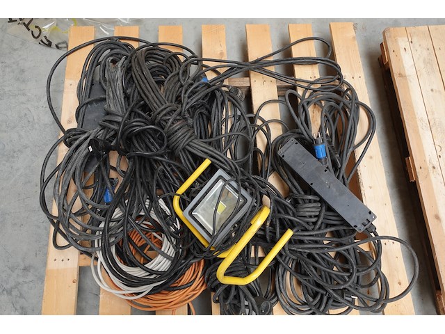 Lot diverse kabels - afbeelding 5 van  6