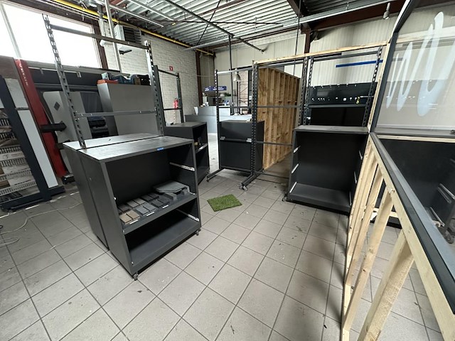 Lot diverse kasten - afbeelding 1 van  6