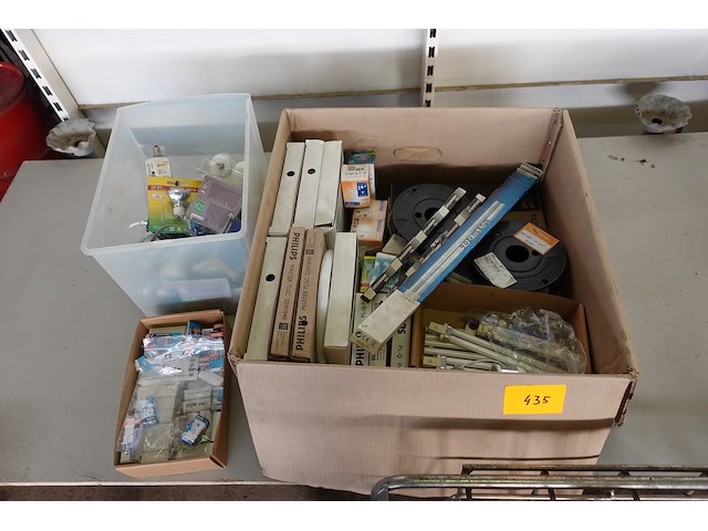 Lot diverse lampen - afbeelding 1 van  10