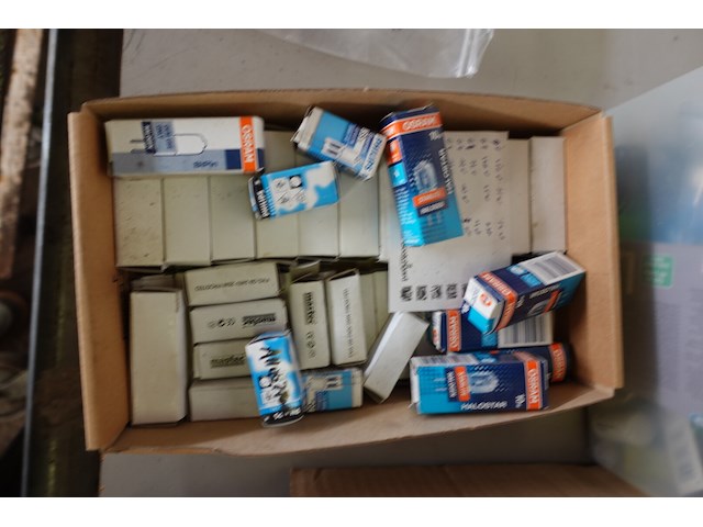 Lot diverse lampen - afbeelding 10 van  10