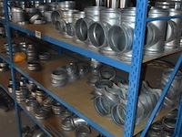 Lot diverse luchtkanalen en toebehoren, wo. gemotoriseerde kleppen, werking niet gekend - afbeelding 1 van  5