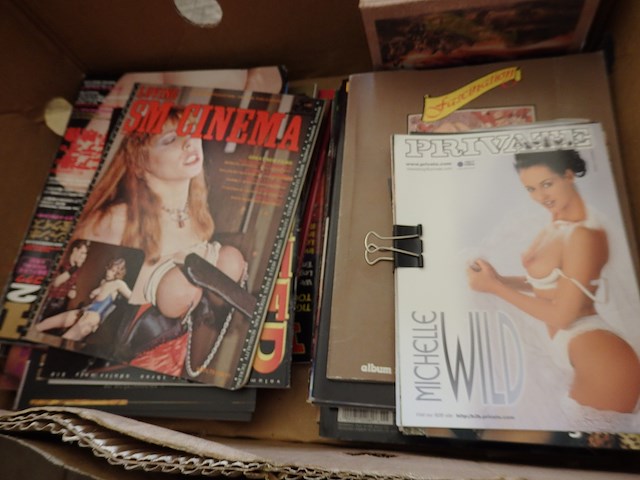 Lot diverse magazines porno sm-bandage - afbeelding 1 van  4