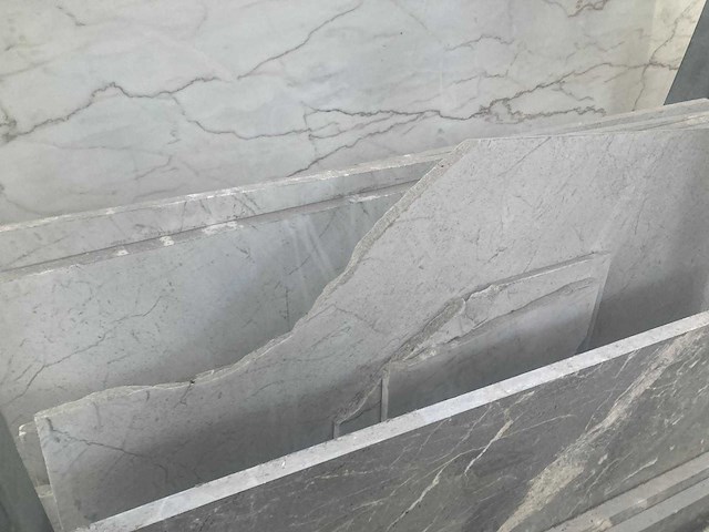 Lot diverse marmers pietra forte tot gris des ardennes - afbeelding 7 van  13