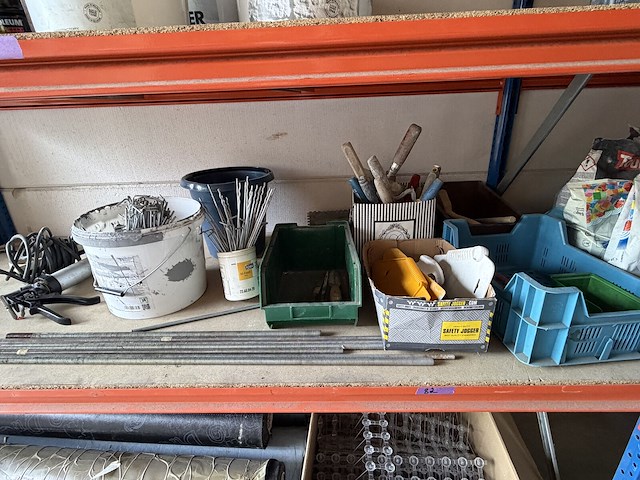 Lot diverse materialen - afbeelding 1 van  2