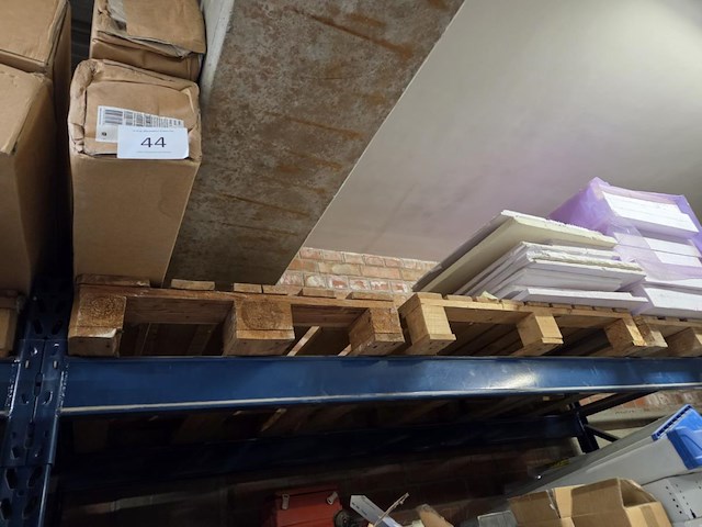 Lot diverse paletten - afbeelding 2 van  5