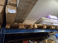 Lot diverse paletten - afbeelding 2 van  5