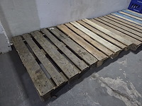 Lot diverse pallets - afbeelding 2 van  6
