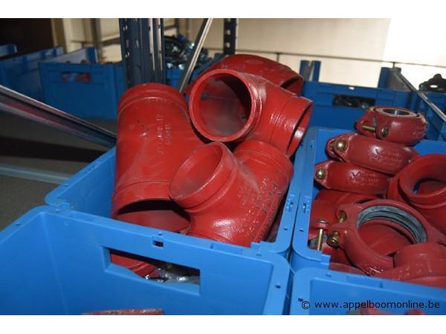 Lot diverse pijpfittingen - afbeelding 2 van  4