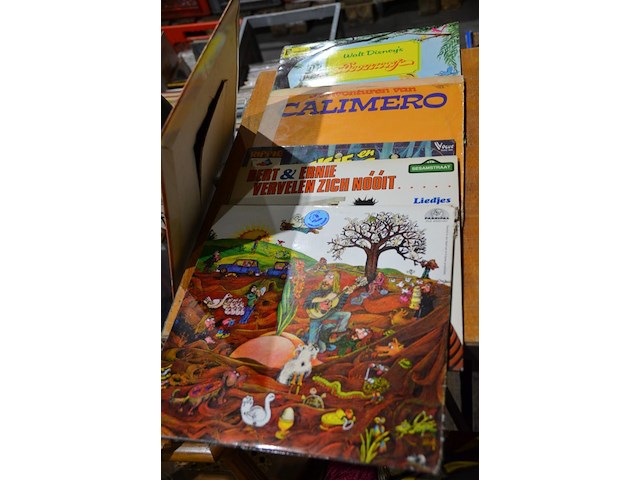 Lot diverse platen voor kinderen - afbeelding 2 van  2