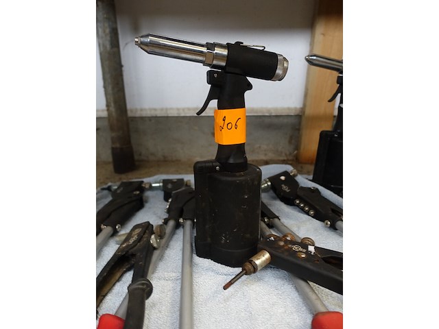 Lot diverse popnageltangen (na te zien) - afbeelding 2 van  7