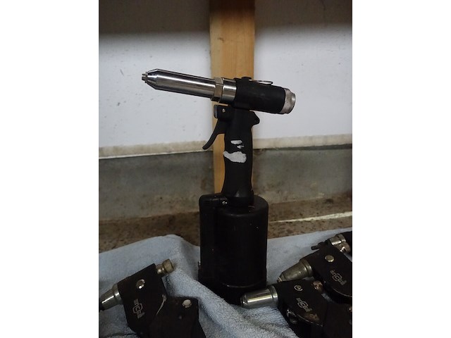 Lot diverse popnageltangen (na te zien) - afbeelding 3 van  7