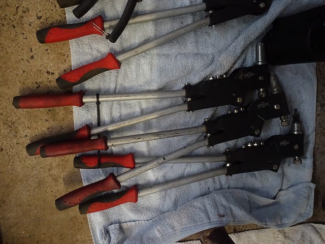 Lot diverse popnageltangen (na te zien) - afbeelding 7 van  7